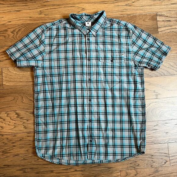 Men's DC Plaid / Checkered Button Up Short Sleeve Size XXL - Picture 1 of 6